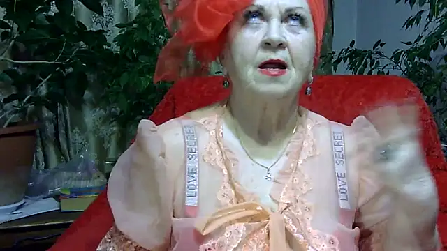 Snapshot of Emma52610 chatting on March 2025 05:28:02 PM Emma52610 online show from March 2025 05:28:02 PM