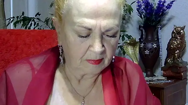 Snapshot of Emma52610 chatting on March 2025 05:47:01 AM Emma52610 online show from March 2025 05:47:01 AM