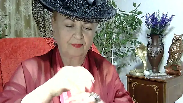 Snapshot of Emma52610 chatting on March 2025 06:01:02 PM Emma52610 online show from March 2025 06:01:02 PM