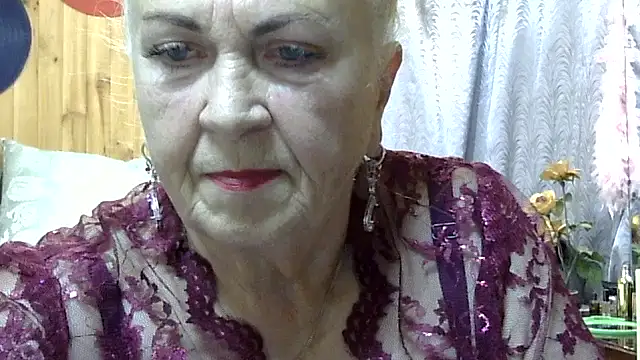 Snapshot of Emma52610 chatting on October 2025 04:35:01 AM Emma52610 online show from October 2025 04:35:01 AM