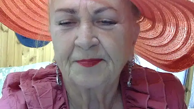 Snapshot of Emma52610 chatting on October 2025 06:57:01 AM Emma52610 online show from October 2025 06:57:01 AM