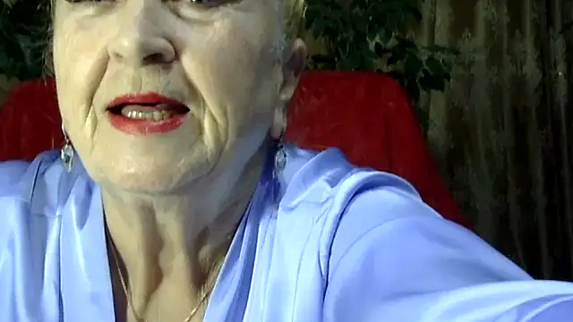 Snapshot of Emma52610 chatting on November 2025 12:15:01 PM Emma52610 online show from November 2025 12:15:01 PM