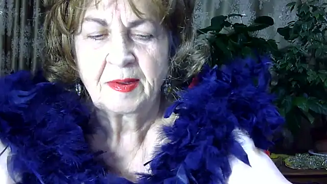 Emma52610 online show from February 2026 04:36:02 PM