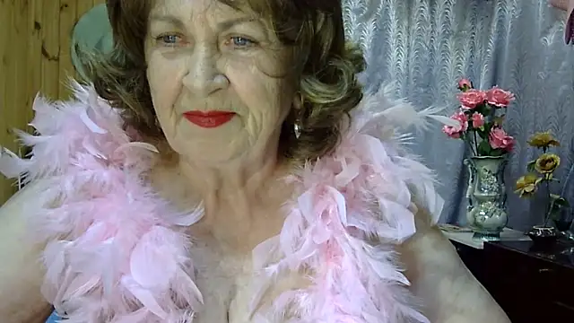 Emma52610 online show from June 2026 05:23:01 PM