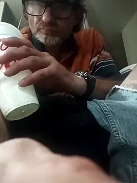 ROBERT0516 online show from September 2025 04:45:01 AM