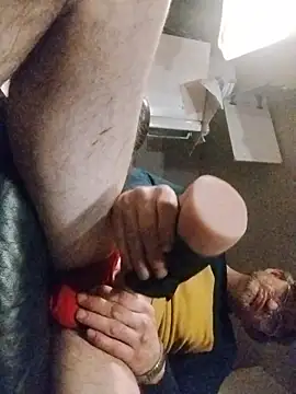 ROBERT0516 online show from February 2026 10:41:02 AM