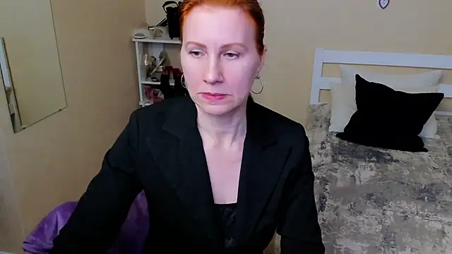 FoxySophia online show from October 2025 10:05:02 AM