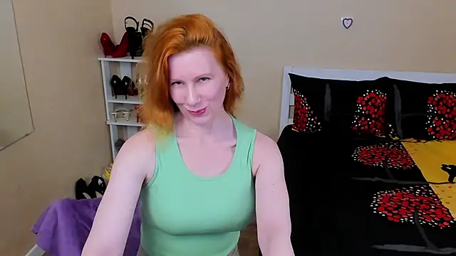 FoxySophia online show from April 2026 07:30:02 AM