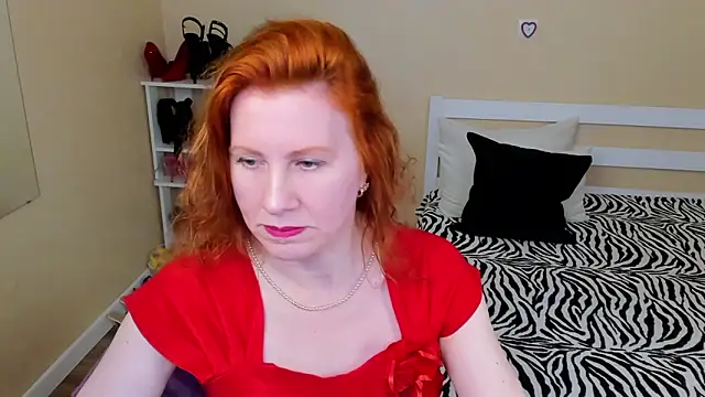 FoxySophia online show from April 2026 08:08:01 AM