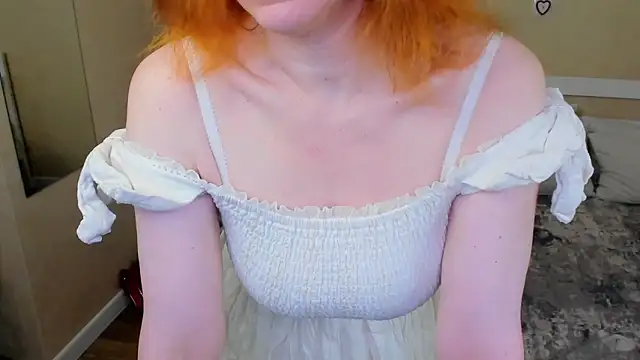 FoxySophia online show from June 2026 01:53:02 PM