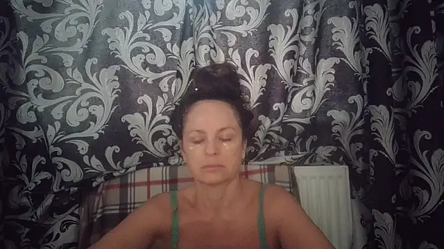 LindaStarS online show from September 2025 04:35:01 AM