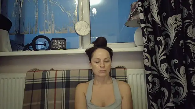 LindaStarS online show from February 2026 04:41:02 AM