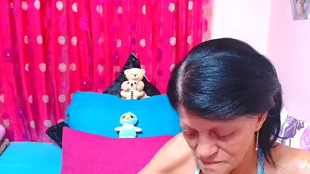 SLUTTYROXY online show from April 2026 04:56:02 PM