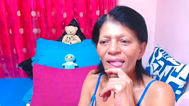 SLUTTYROXY online show from April 2026 06:20:01 PM