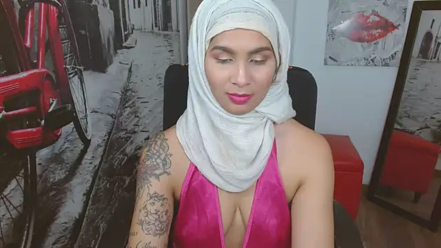 Snapshot of Shay__lee chatting on February 2025 05:01:01 PM Shay lee online show from February 2025 05:01:01 PM