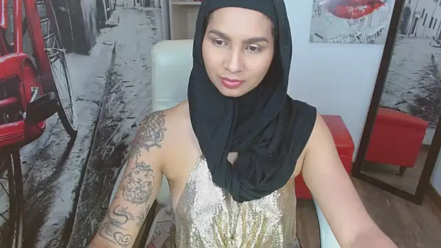 Snapshot of Shay__lee chatting on February 2025 11:26:02 PM Shay lee online show from February 2025 11:26:02 PM