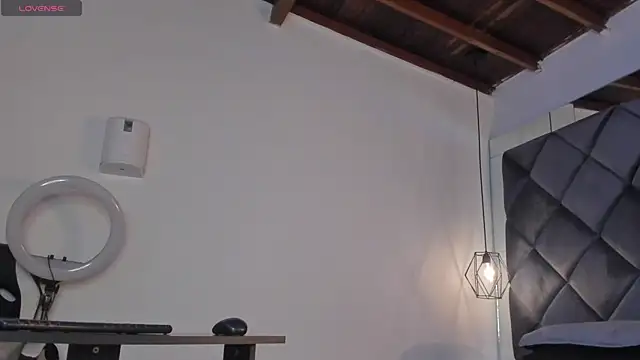 moonsweet1 online show from October 2025 11:22:01 AM