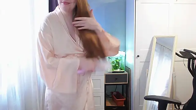 Snapshot of Lady_Inari chatting on May 2026 05:40:02 PM Lady Inari online show from May 2026 05:40:02 PM