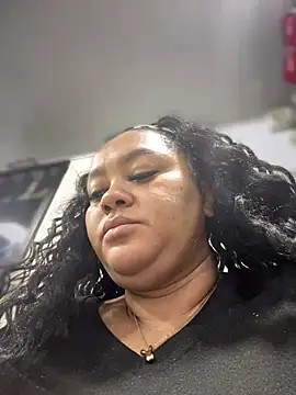 yanza2002 online show from February 2025 11:38:02 PM