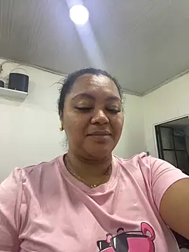 yanza2002 online show from October 2025 11:24:02 PM