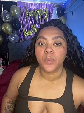 yanza2002 online show from April 2026 07:44:01 PM