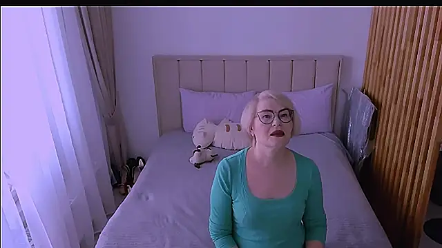 sabrinamacmarren online show from April 2026 08:12:02 AM