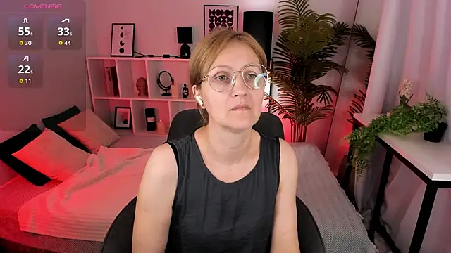 Paris Cherry online show from March 2026 01:13:02 PM