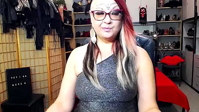 LindaDaemonX online show from April 2026 06:31:02 AM