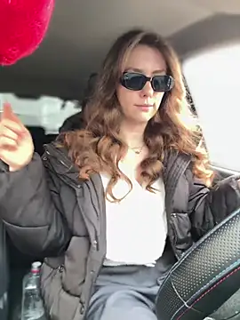 MariiD online show from March 2026 07:00:02 AM