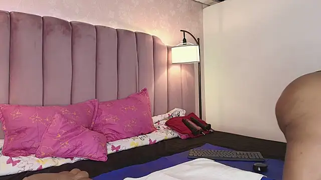 HallyBans online show from April 2026 12:20:02 PM