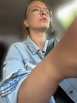 AnastasiaAniess online show from April 2026 08:57:02 AM