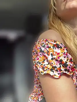 AnastasiaAniess online show from April 2026 09:23:01 AM