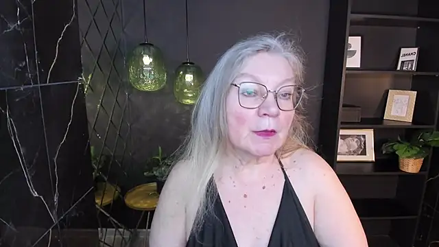 NataliMellow online show from February 2026 01:16:01 PM