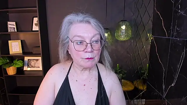 NataliMellow online show from April 2026 01:17:02 PM