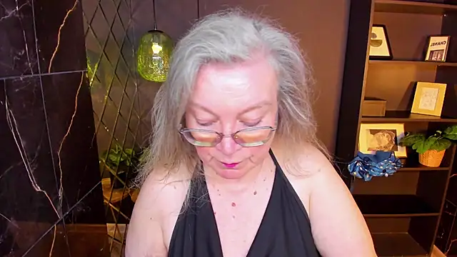NataliMellow online show from May 2026 01:08:01 PM
