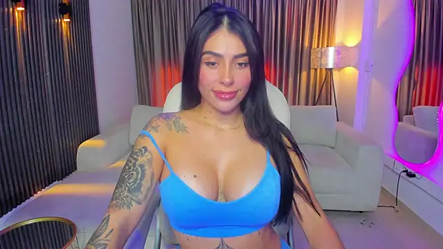 Snapshot of Sarah_Stone_ chatting on May 2026 09:09:01 PM Sarah Stone online show from May 2026 09:09:01 PM