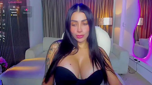 Snapshot of Sarah_Stone_ chatting on May 2026 09:13:01 PM Sarah Stone online show from May 2026 09:13:01 PM