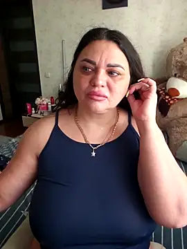 littleRikka online show from April 2026 06:38:01 AM