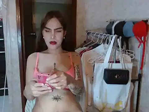 Snapshot of CumEaterLima chatting on May 2026 07:27:01 AM CumEaterLima online show from May 2026 07:27:01 AM