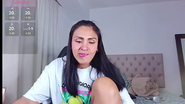 ms freyax online show from October 2025 03:58:02 AM