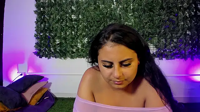 AbbyTaylorr online show from April 2026 08:50:02 PM