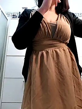 Snapshot of Dolcissima33 chatting on February 2025 01:49:02 PM Dolcissima33 online show from February 2025 01:49:02 PM