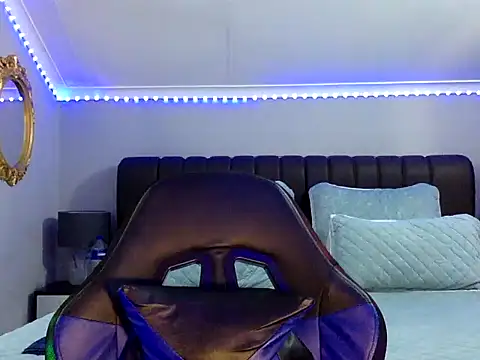 BOOTYBANGER24xx online show from September 2025 03:01:01 AM