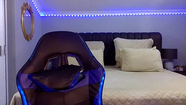 BOOTYBANGER24xx online show from November 2025 02:55:01 AM