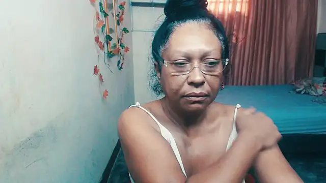 Snapshot of CindyClimax chatting on September 2025 05:14:01 PM CindyClimax online show from September 2025 05:14:01 PM