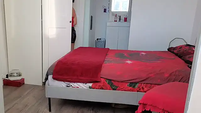 Snapshot of HotSpicyGujju chatting on November 2025 08:39:02 AM HotSpicyGujju online show from November 2025 08:39:02 AM