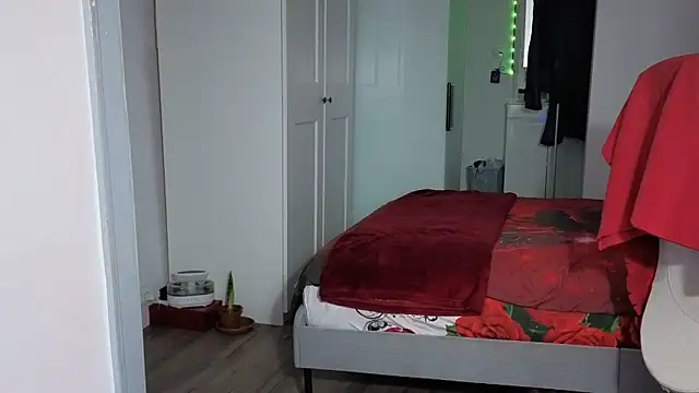 Snapshot of HotSpicyGujju chatting on November 2025 08:44:01 PM HotSpicyGujju online show from November 2025 08:44:01 PM