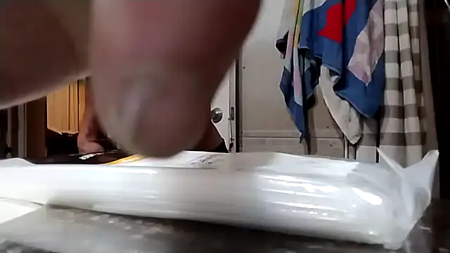 Snapshot of ThickDMatty@xh chatting on December 2024 07:50:01 AM ThickDMattyxh online show from December 2024 07:50:01 AM