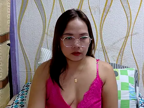 BURBERRY69 online show from January 2026 02:04:02 AM