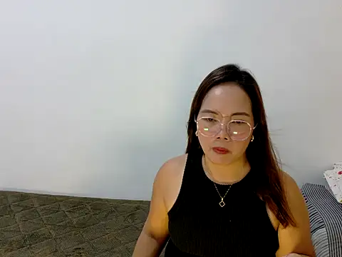 BURBERRY69 online show from April 2026 09:43:01 AM